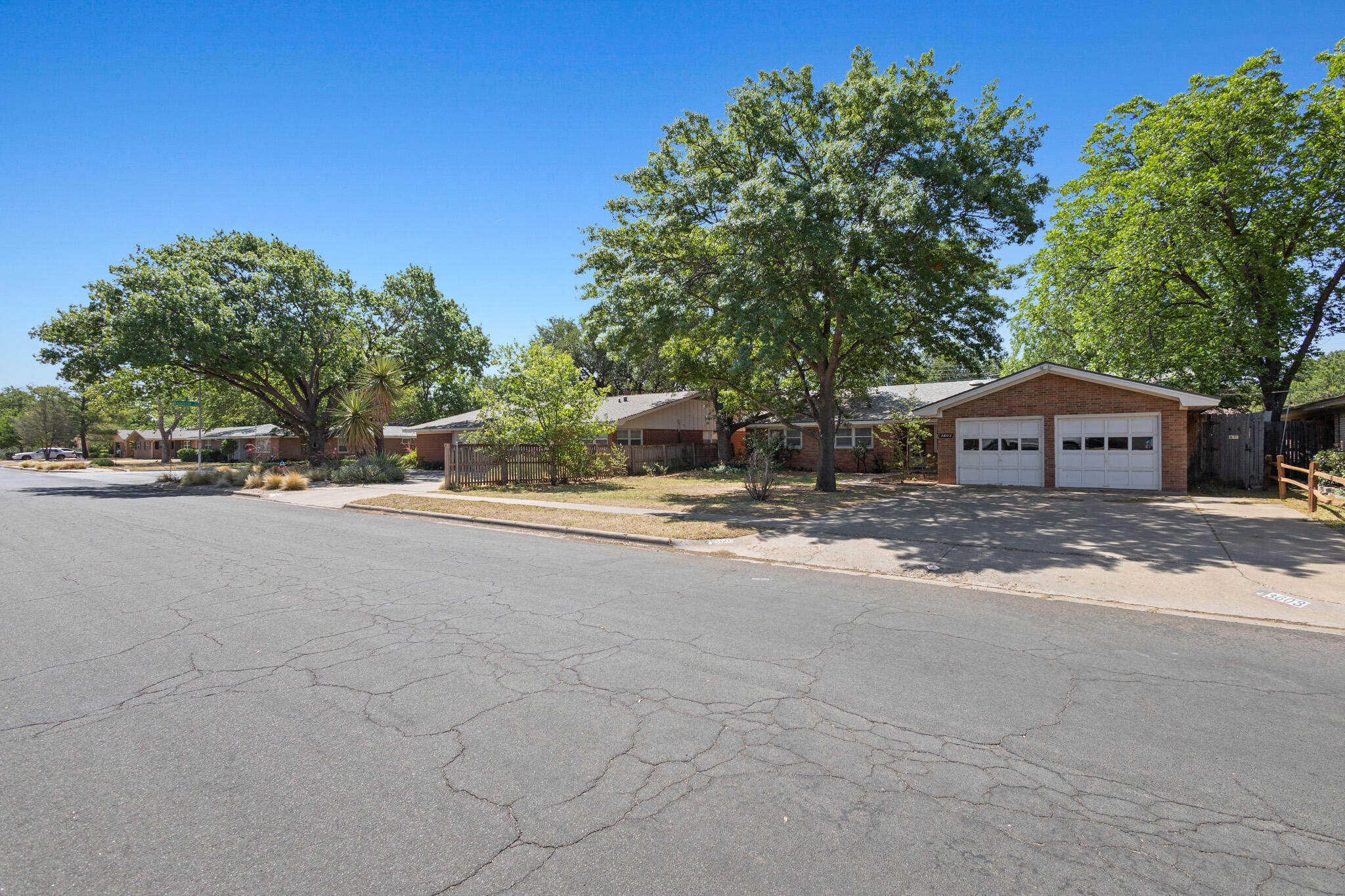 3603 54th Street Lubbock, TX 79413 - Photo 6 of 74 IMG_7770