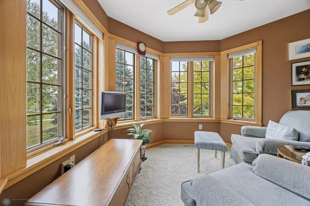 $779,900 | 4902 Rose Creek Parkway South, Fargo, ND 58104