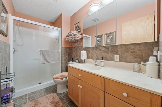 $779,900 | 4902 Rose Creek Parkway South, Fargo, ND 58104