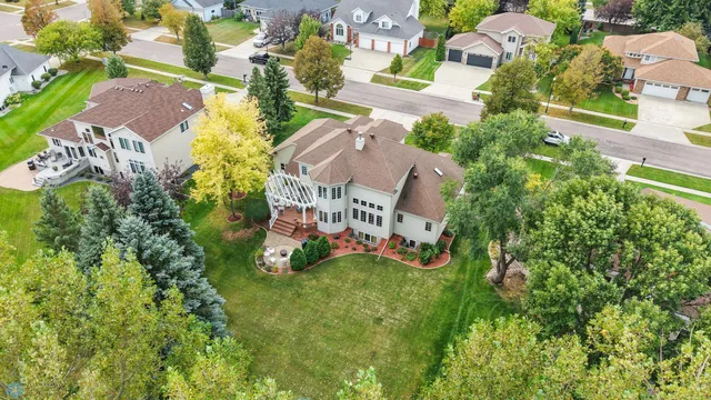 $779,900 | 4902 Rose Creek Parkway South, Fargo, ND 58104