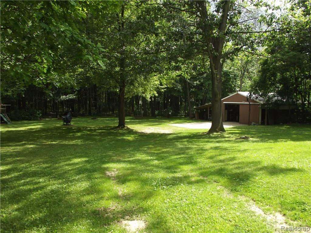 7494 Herbst Road Brighton, MI 48114 - Photo 5 of 33 Yard View to Barn
