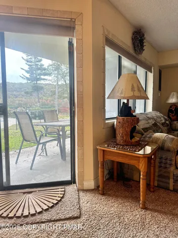 $1,650 | 33 Midlake Drive, Unit 101, Lake Harmony, PA 18624