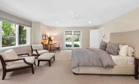 $4,100,000 | 3 Acorn Path, Quogue, NY 11959