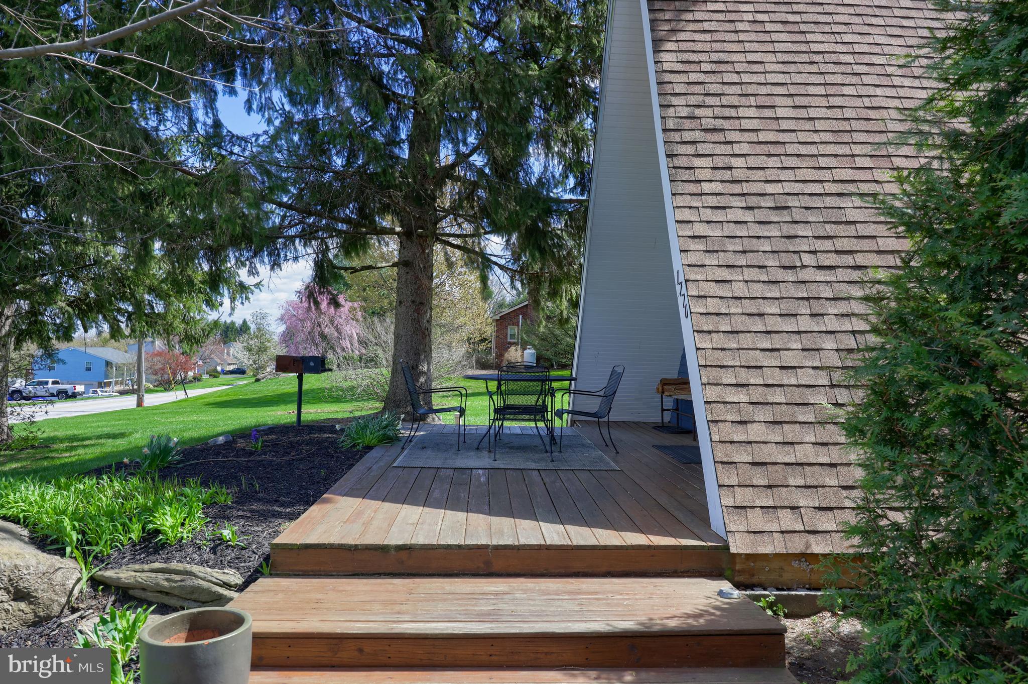 1770 Windy Hill Road Lancaster, PA 17602 - Photo 37 of 43 a view of a backyard with a garden