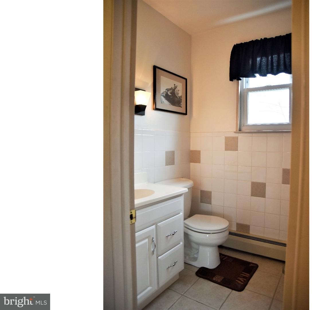 168 Cardinal Road Chalfont, PA 18914 - Photo 12 of 15 Bathroom