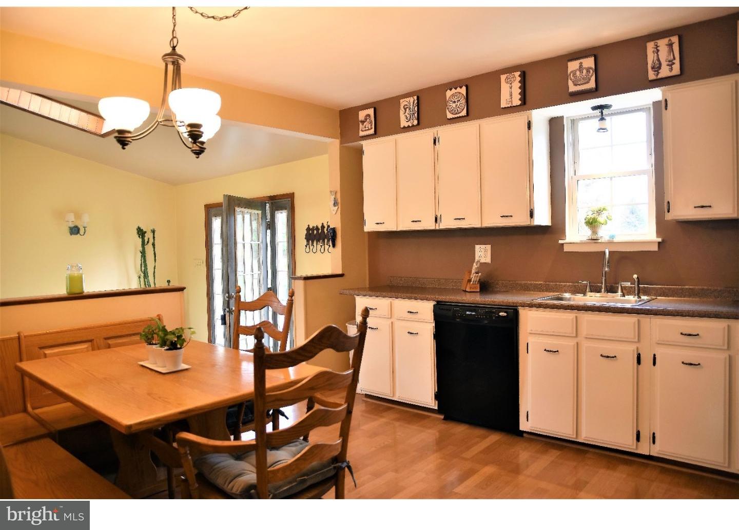 168 Cardinal Road Chalfont, PA 18914 - Photo 6 of 15 Kitchen