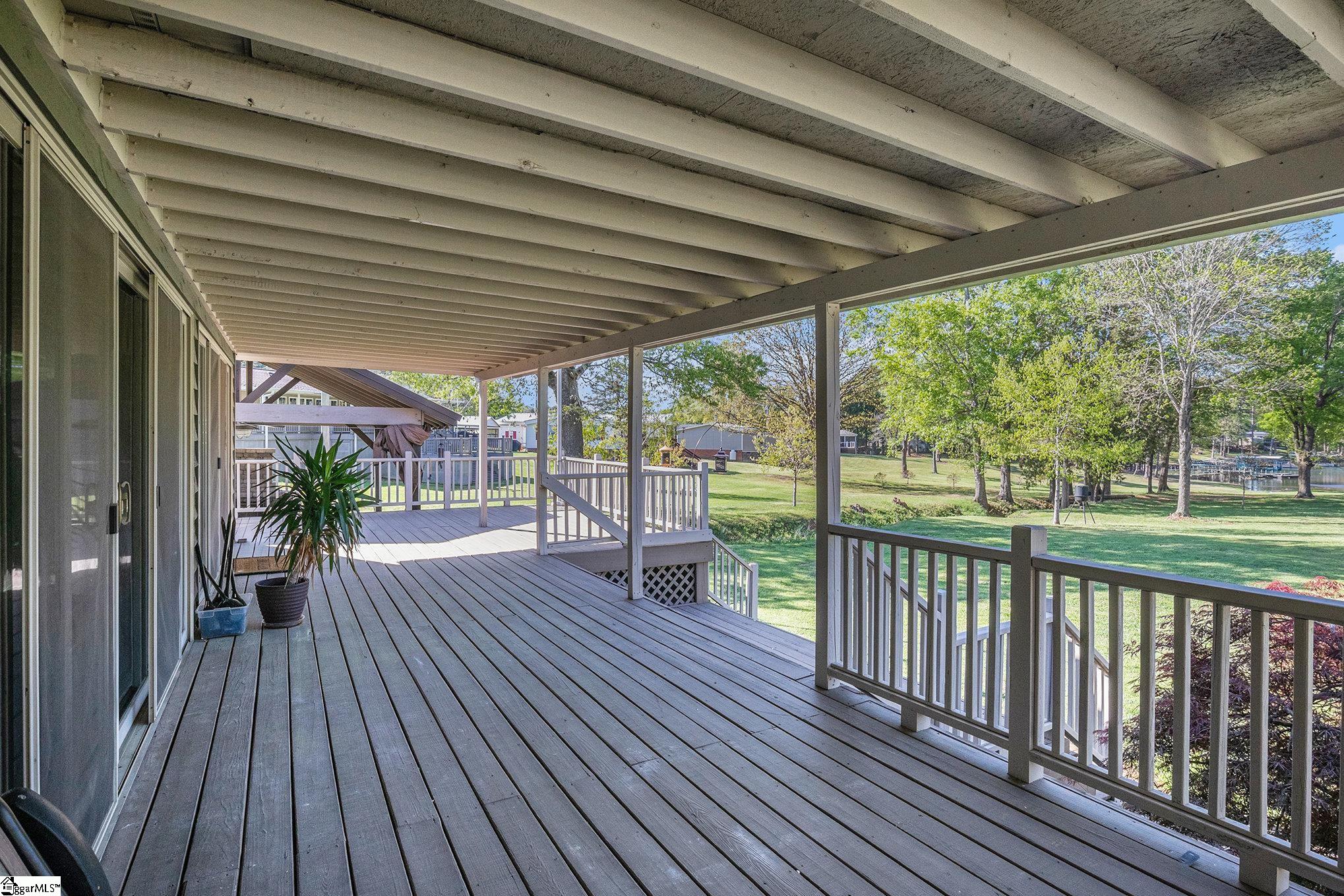 200 Inlet Point Road Fair Play, SC 29643 - Photo 5 of 25