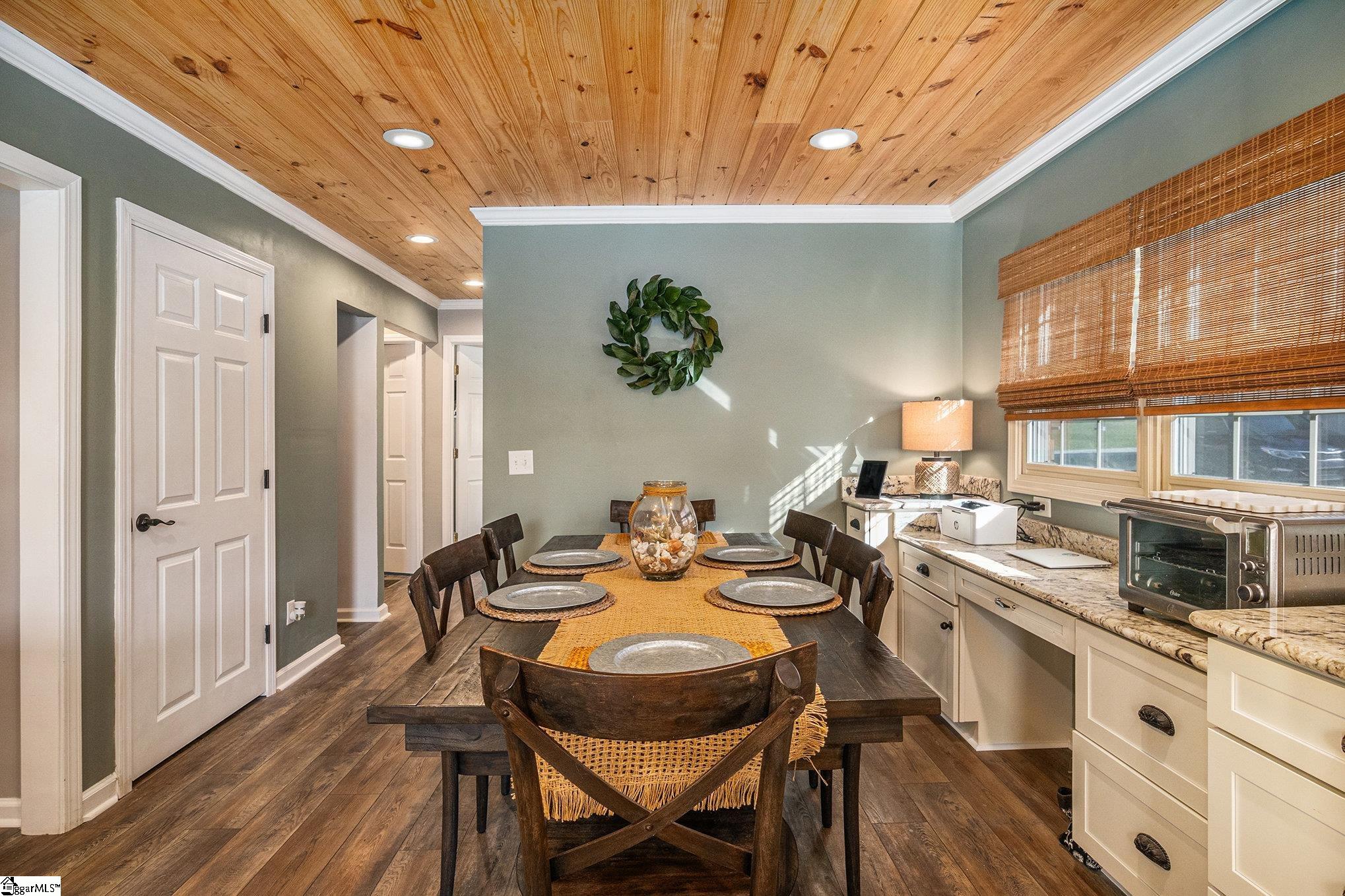 200 Inlet Point Road Fair Play, SC 29643 - Photo 10 of 25