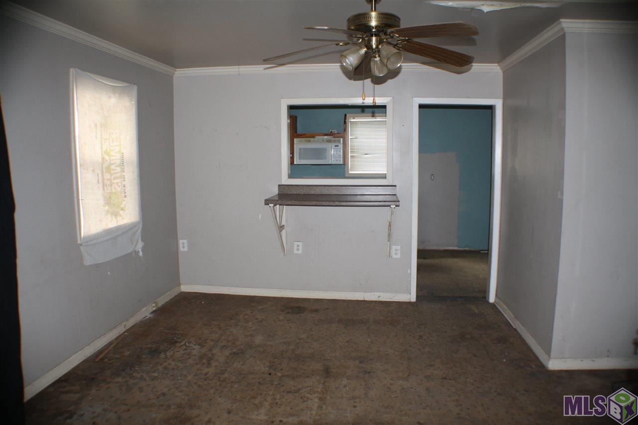 901 Main Street Lockport, LA 70374 - Photo 5 of 19 Living Room