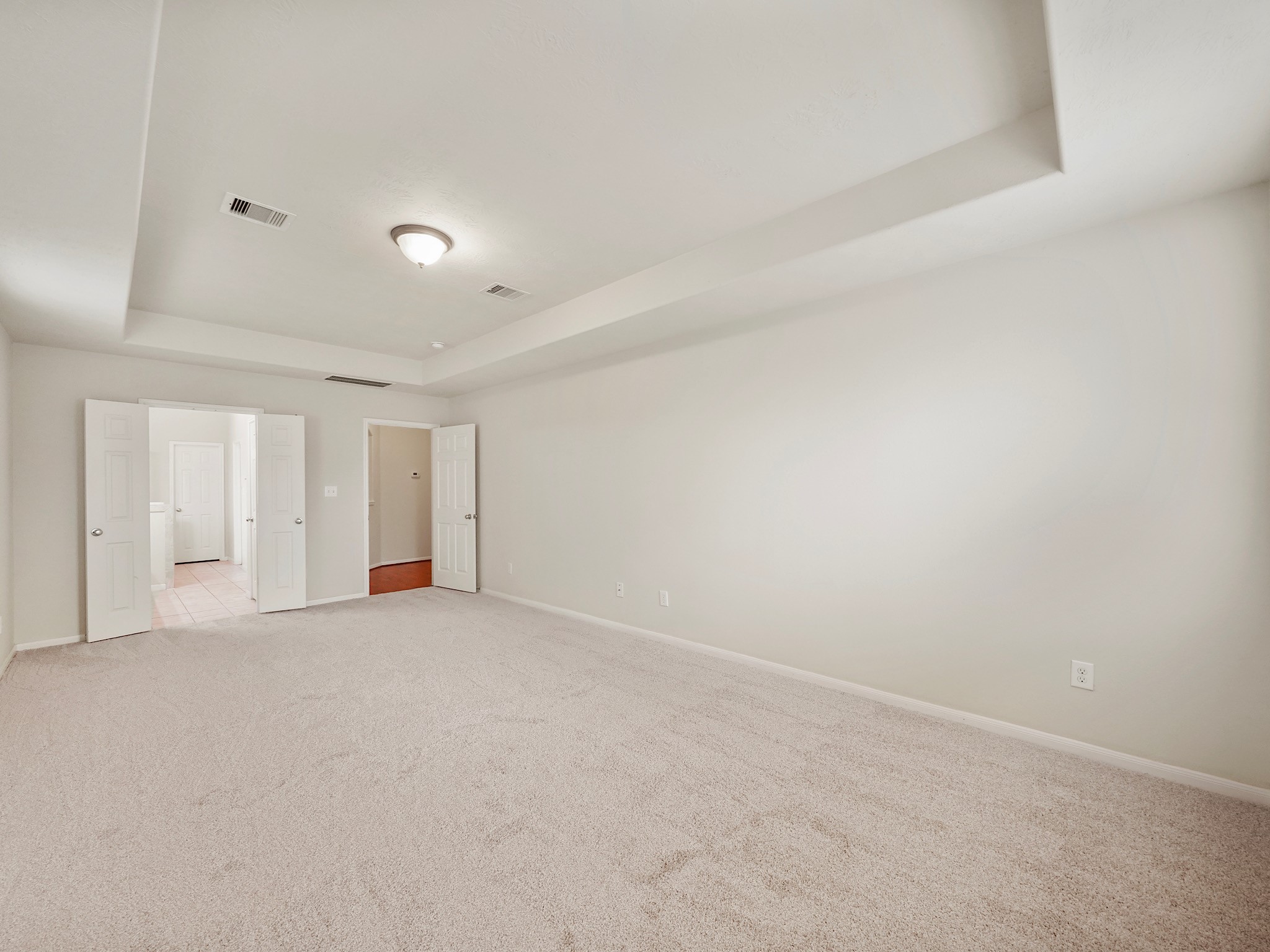 3218 Bandera Run Lane Katy, TX 77494 - Photo 10 of 15 Alternative view of the primary bedroom.
