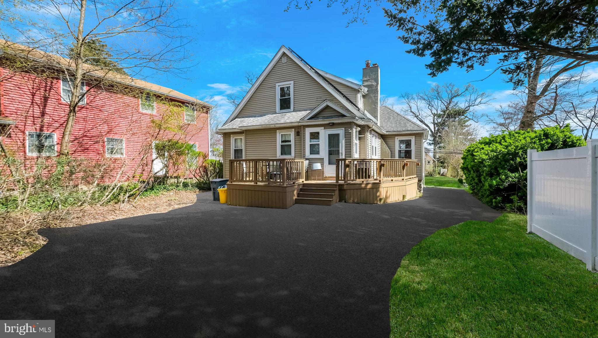 276 Orchard Road Springfield, PA 19064 - Photo 22 of 26 rear