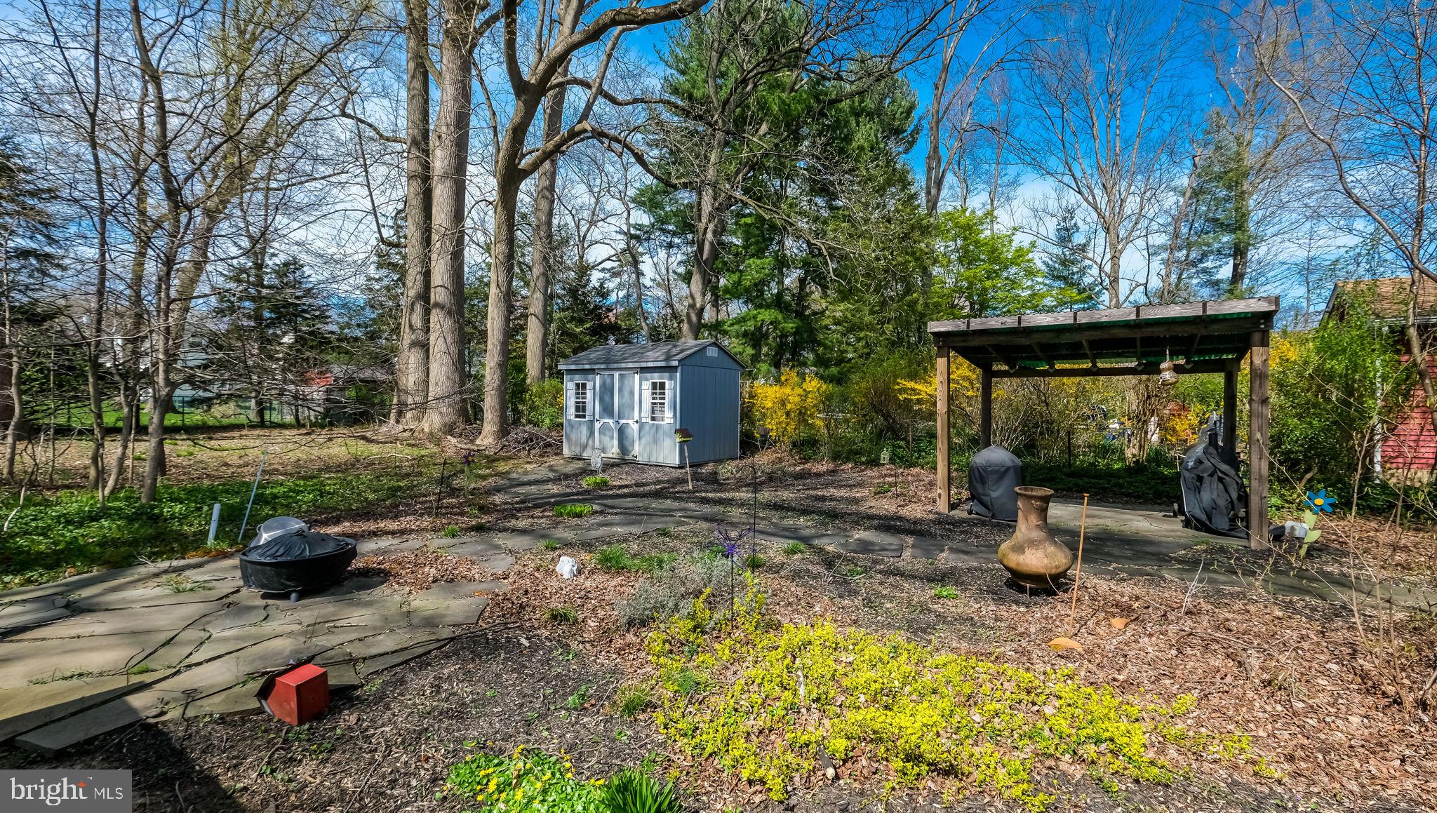 276 Orchard Road Springfield, PA 19064 - Photo 25 of 26 backyard