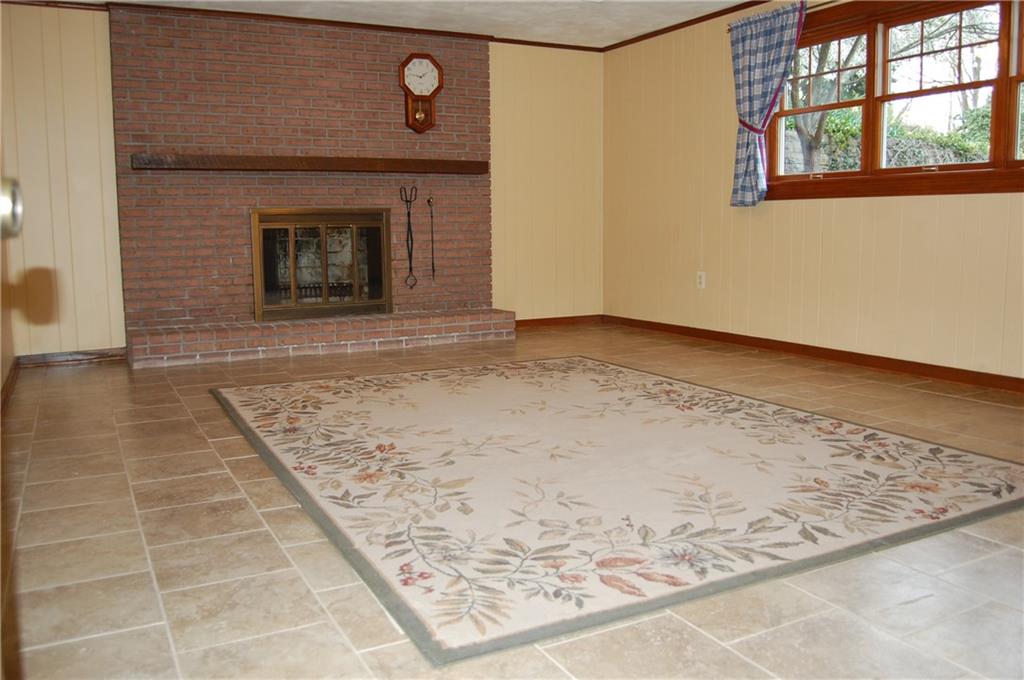 110 Woodside Road Pittsburgh, PA 15221 - Photo 20 of 24 Gallery Image 20