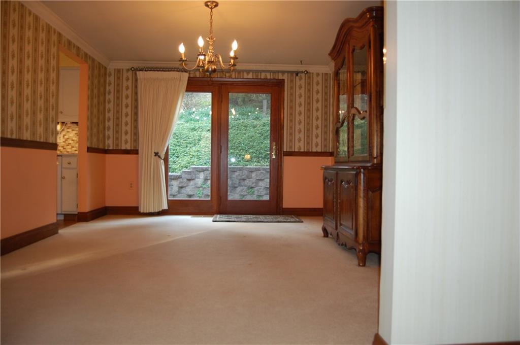 110 Woodside Road Pittsburgh, PA 15221 - Photo 7 of 24 Gallery Image 7
