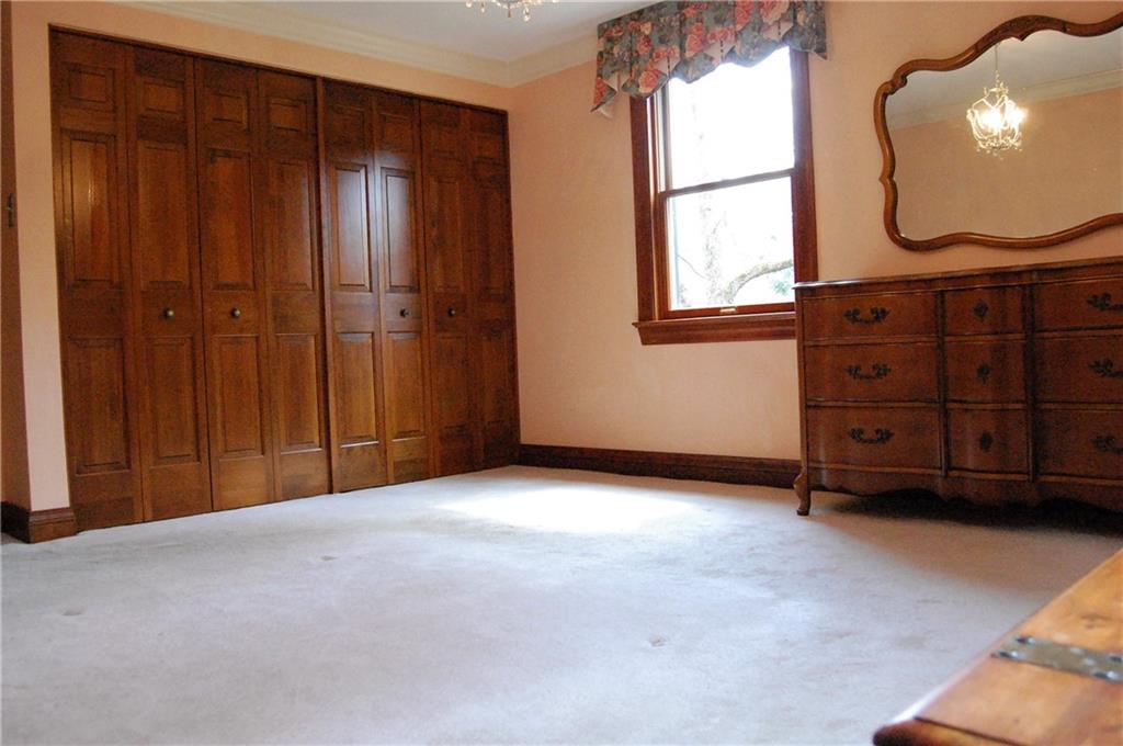 110 Woodside Road Pittsburgh, PA 15221 - Photo 10 of 24 Gallery Image 10