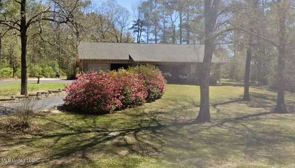 $220,000 | 1118 Parkway Drive, Wiggins, MS 39577