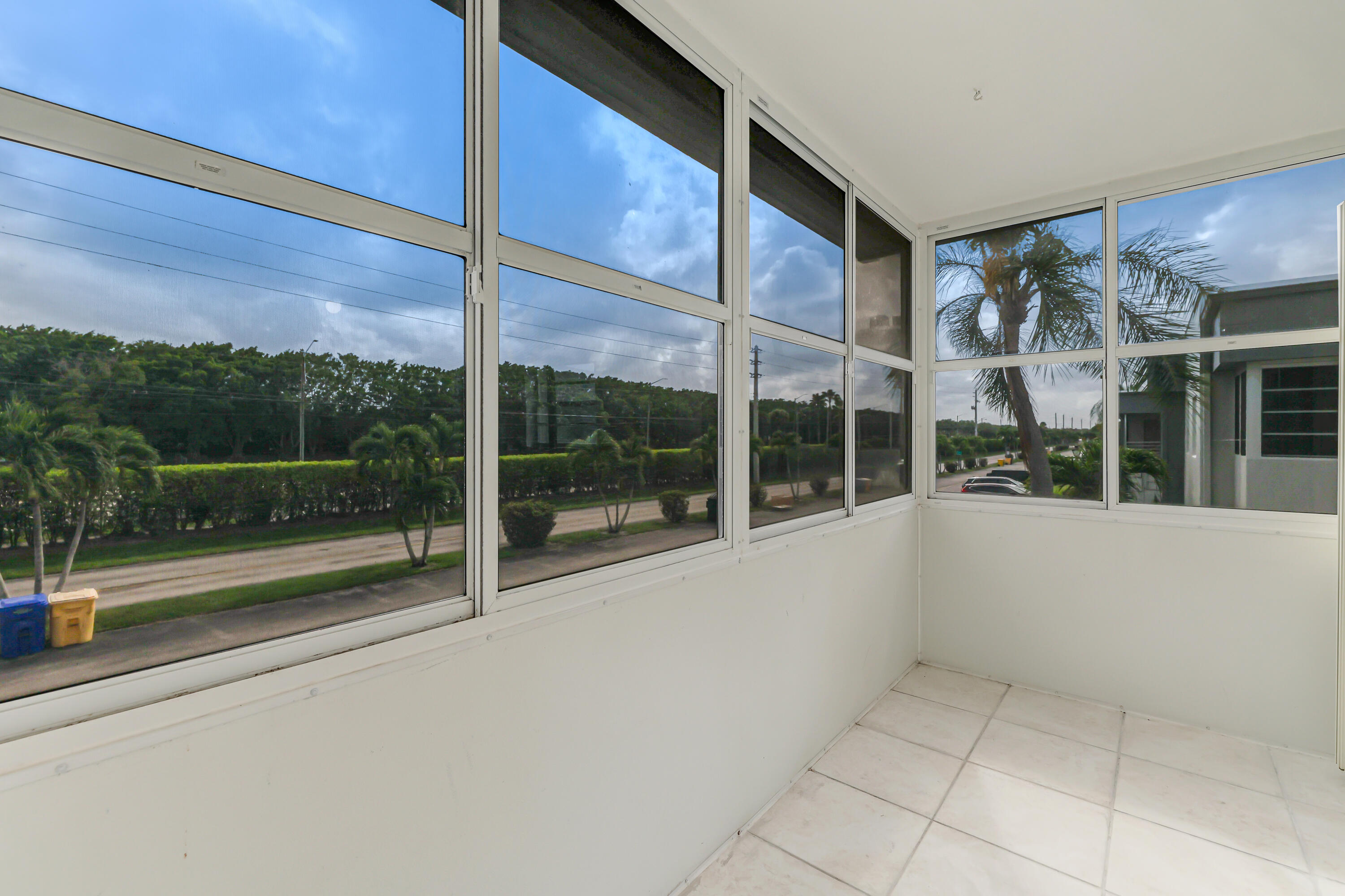560 Capri East Delray Beach, FL 33484 - Photo 19 of 22 560 Capri L-34