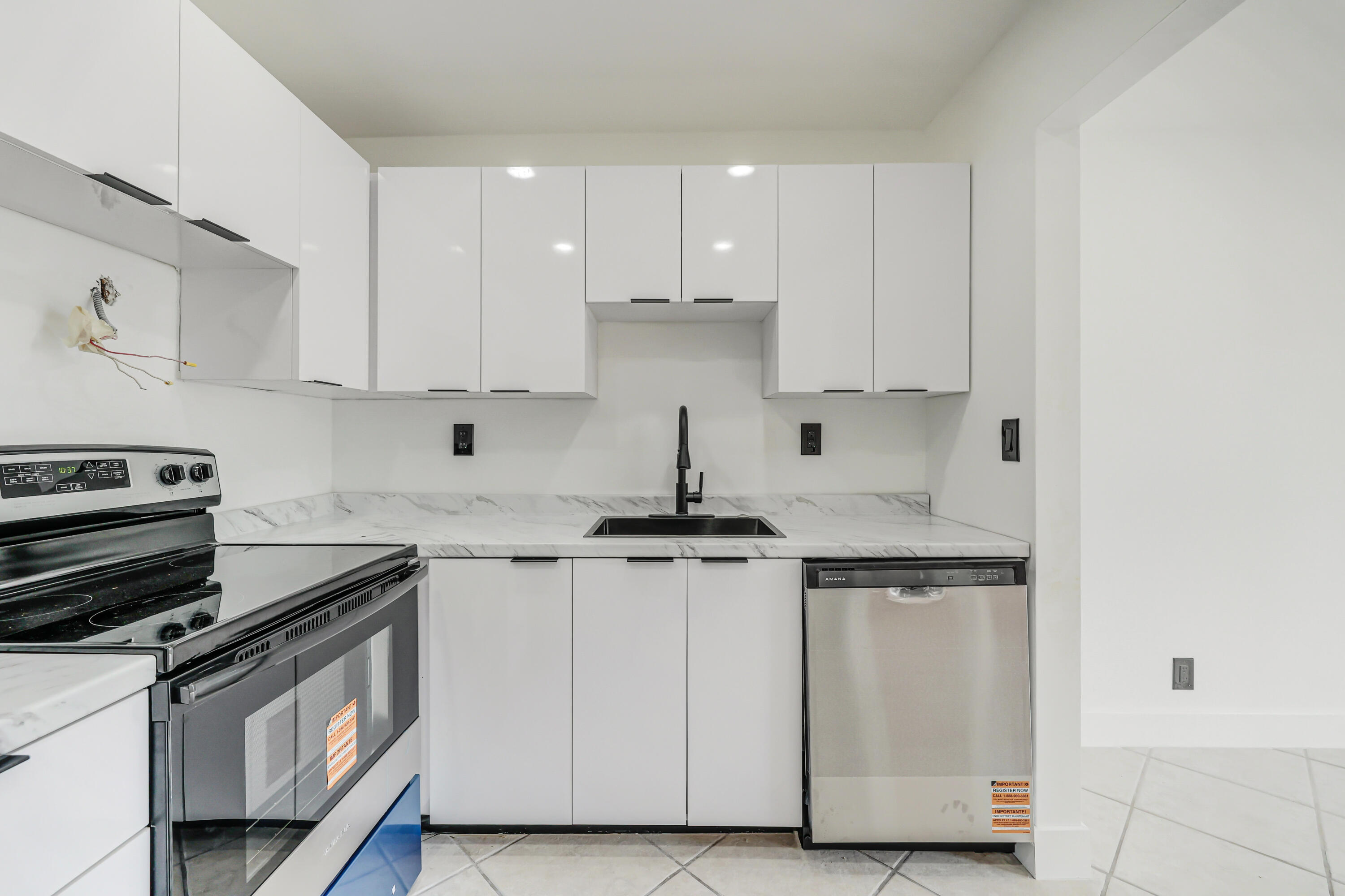 560 Capri East Delray Beach, FL 33484 - Photo 6 of 22 560 Capri L-19