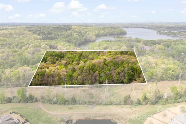 $2,935,100 | 10601 Wildlife Road, Charlotte, NC 28278