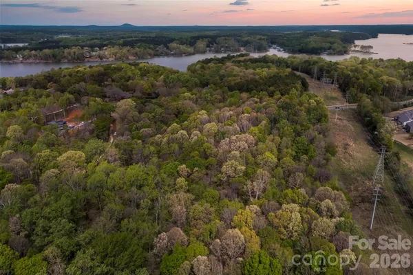 $2,935,100 | 10601 Wildlife Road, Charlotte, NC 28278