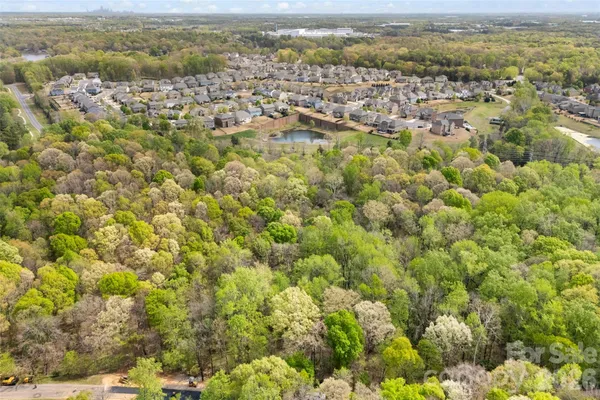 $2,935,100 | 10601 Wildlife Road, Charlotte, NC 28278