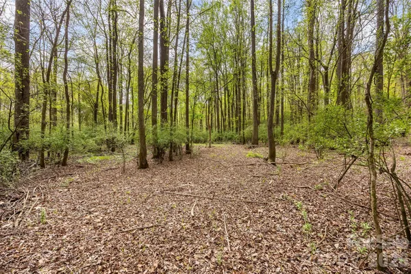 $2,935,100 | 10601 Wildlife Road, Charlotte, NC 28278