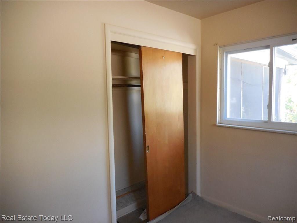 20641 Stratford Road Detroit, MI 48221 - Photo 9 of 14