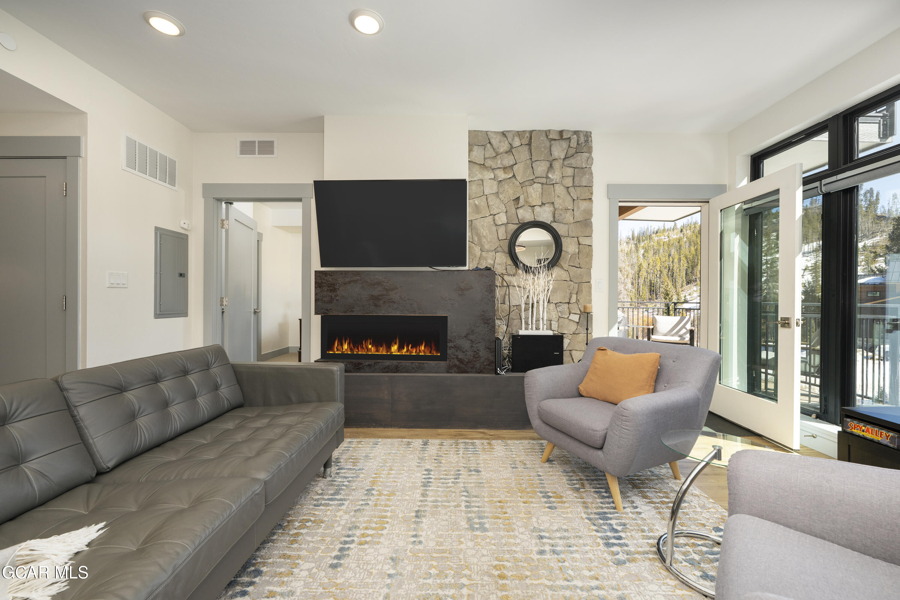 144 Ski Idlewild Road, Unit 2203 Winter Park, CO 80482 - Photo 18 of 45 Electric Fireplace