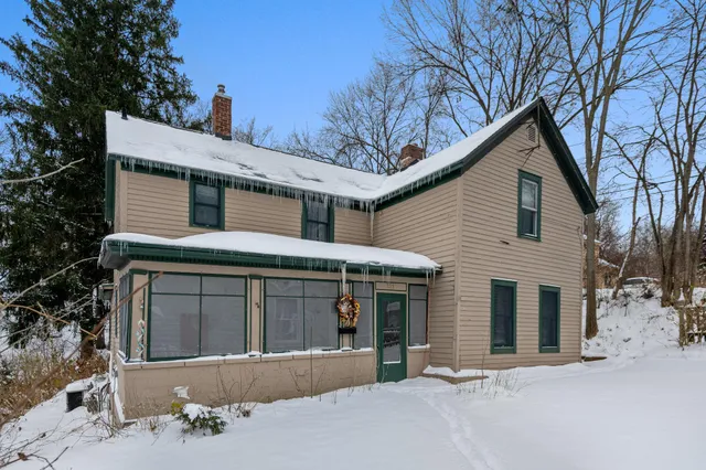 $299,900 | 321 Myrtle Street West, Stillwater, MN 55082