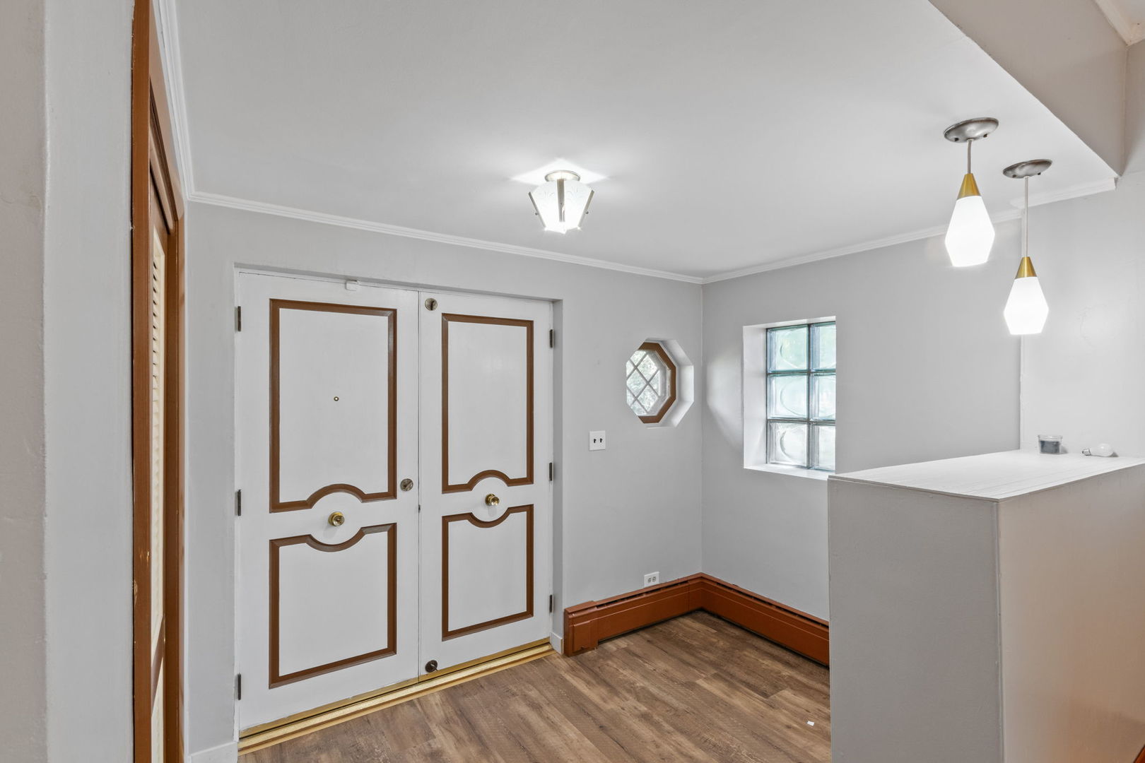 288 Middaugh Road Clarendon Hills, IL 60514 - Photo 7 of 47 Gallery Image 7