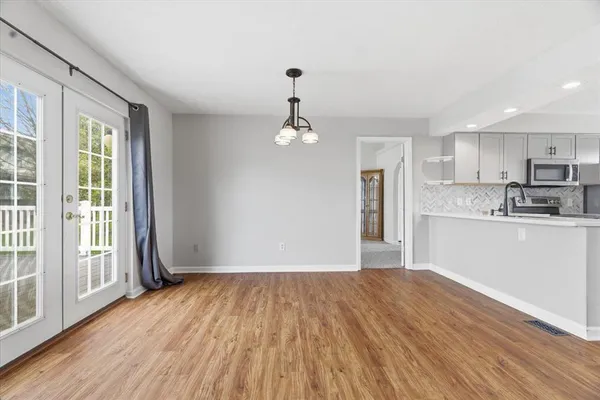 $325,000 | 1409 Lexington Drive, Lawrence, PA 15055