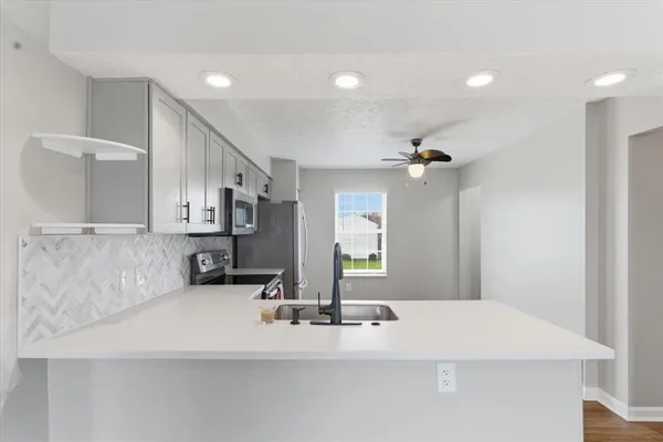 $325,000 | 1409 Lexington Drive, Lawrence, PA 15055