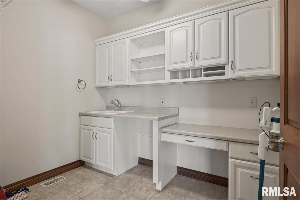 1582 West Autumn Ridge Road Sherman, IL 62707 - Photo 27 of 52
