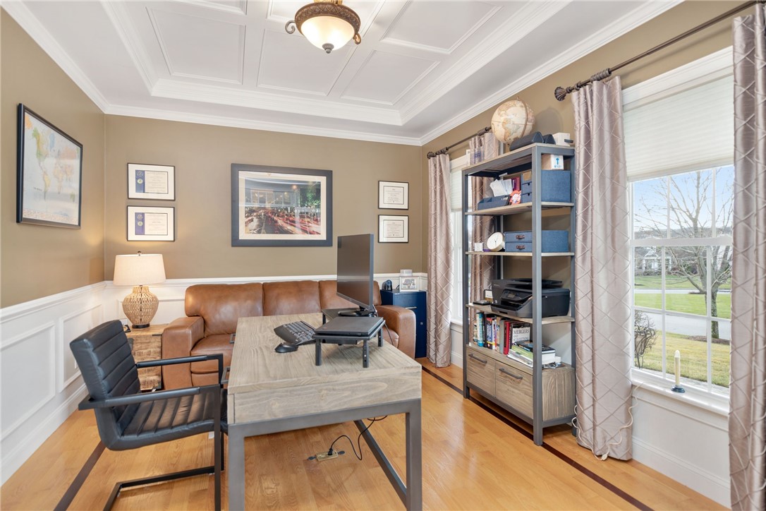 7 Stable Drive Cranston, RI 02831 - Photo 22 of 49