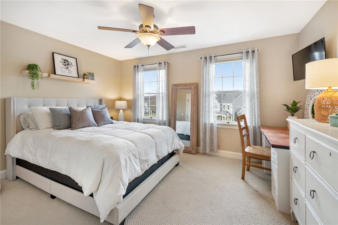 7 Stable Drive Cranston, RI 02831 - Photo 30 of 49