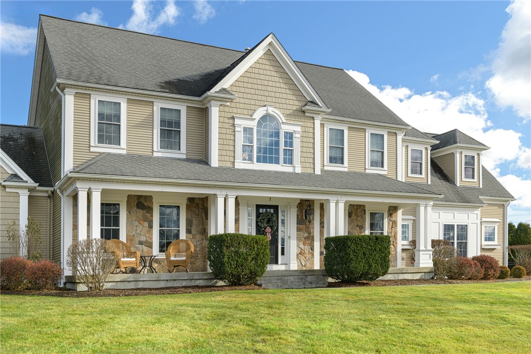 7 Stable Drive Cranston, RI 02831 - Photo 3 of 49