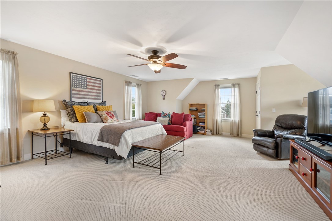 7 Stable Drive Cranston, RI 02831 - Photo 33 of 49