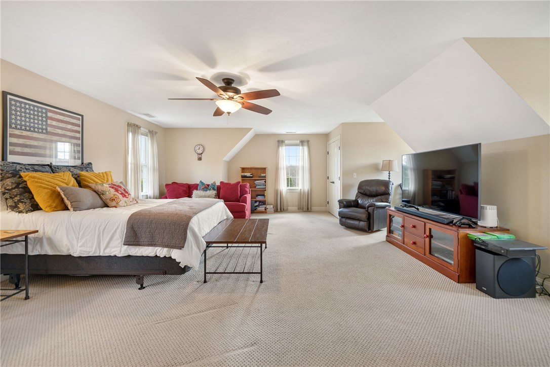 7 Stable Drive Cranston, RI 02831 - Photo 34 of 49