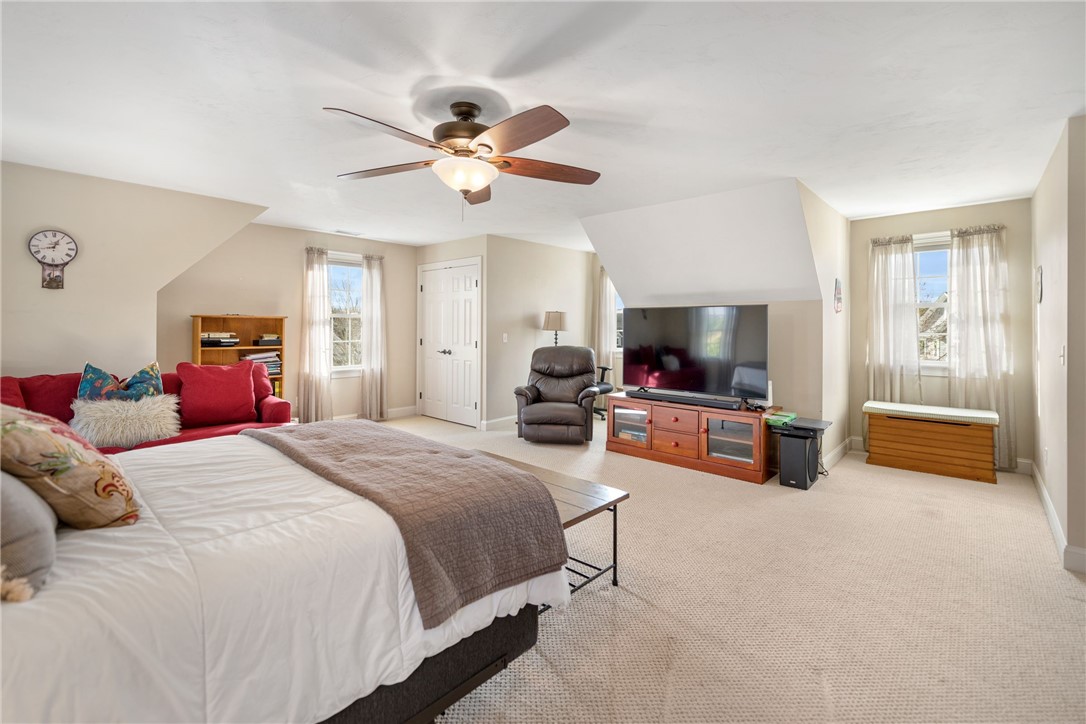 7 Stable Drive Cranston, RI 02831 - Photo 35 of 49