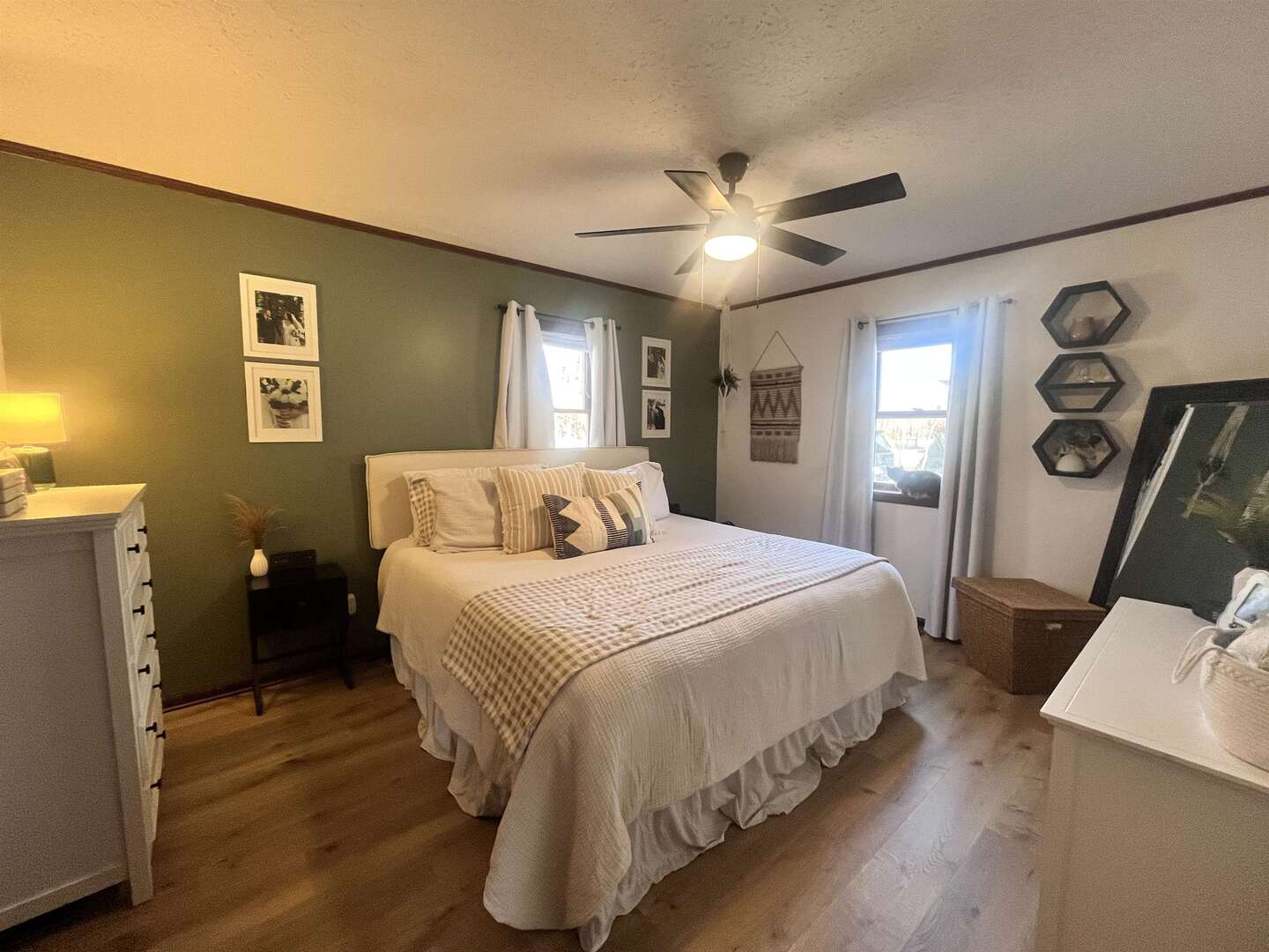 212 East 19th Street Metropolis, IL 62960 - Photo 20 of 30 a bedroom with a bed and a flat screen tv