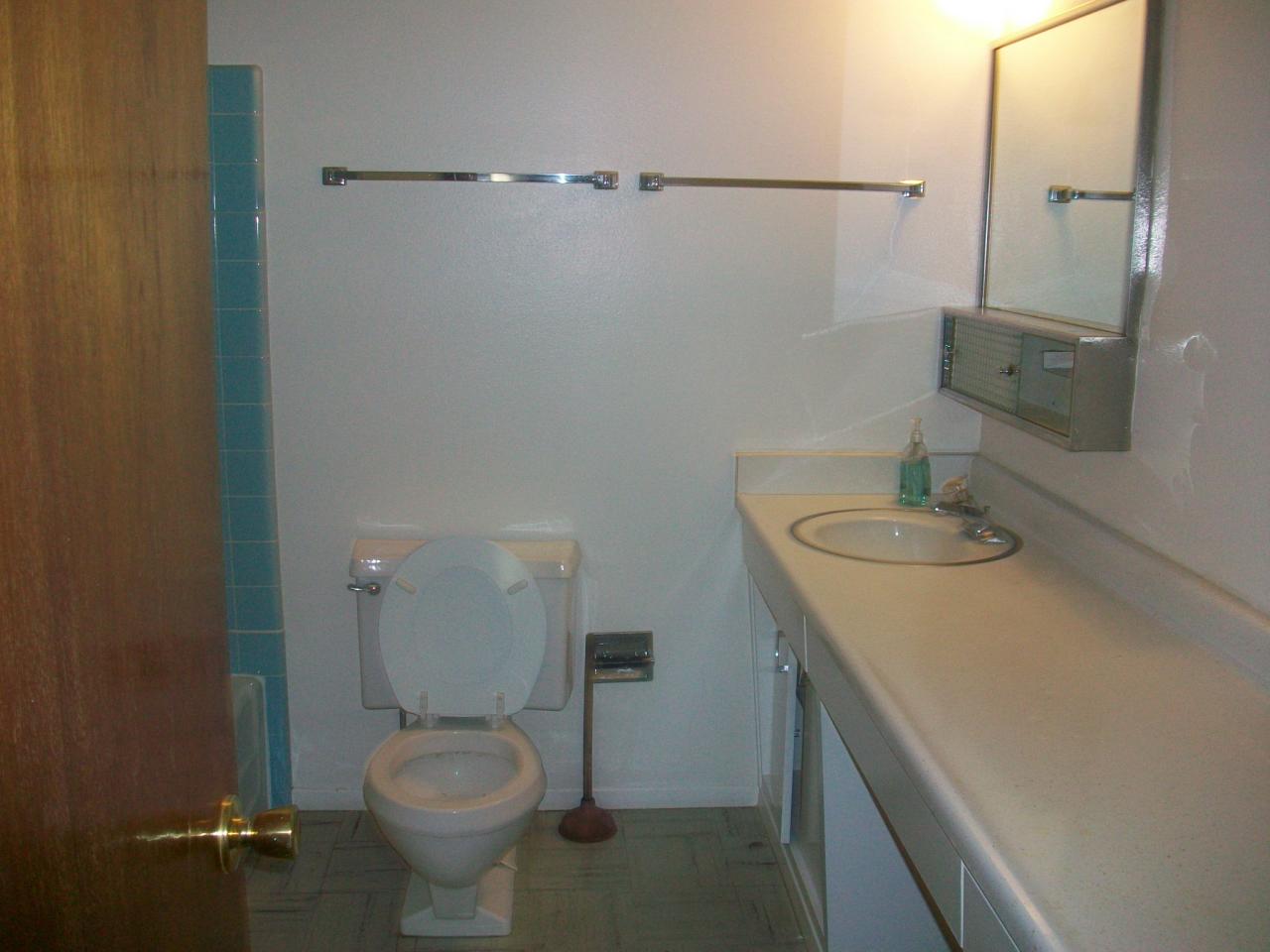 3209 West Calavar Road Phoenix, AZ 85053 - Photo 4 of 10 rr