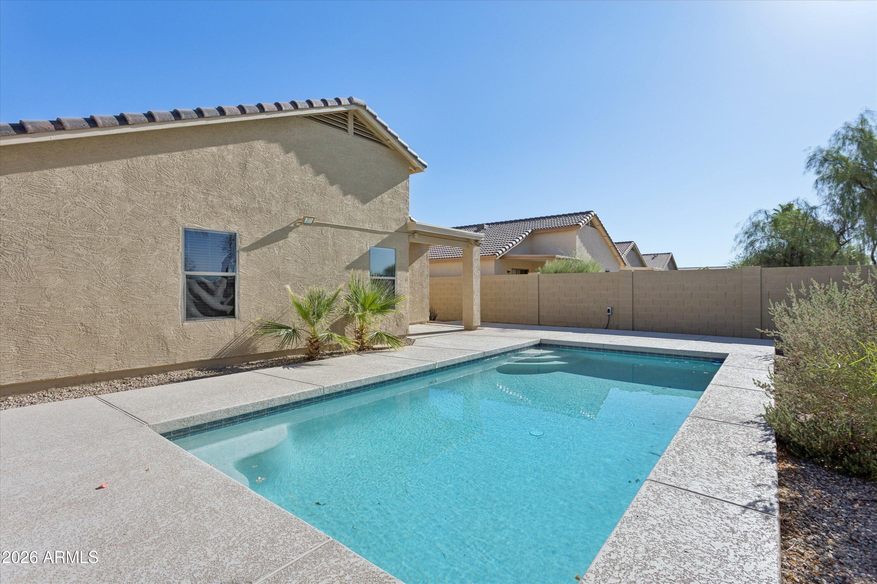 1114 East Pedro Road Phoenix, AZ 85042 - Photo 4 of 33