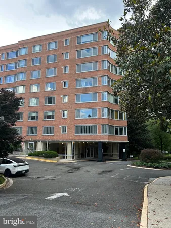 $290,000 | 4200 Cathedral Avenue Northwest, Unit 607, Washington, DC 20016