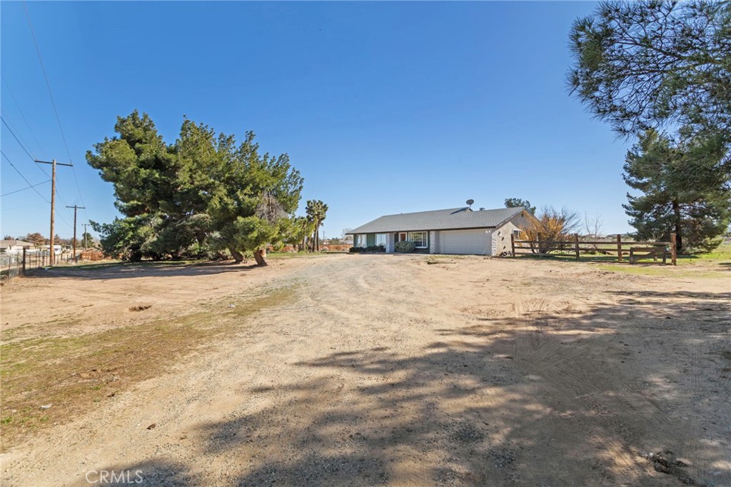 5971 Brawley Road Phelan, CA 92371 - Photo 22 of 39