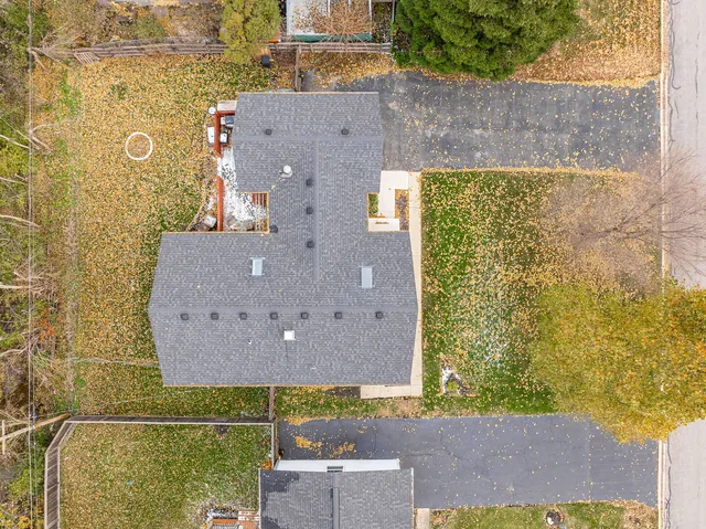 an aerial view of multiple house