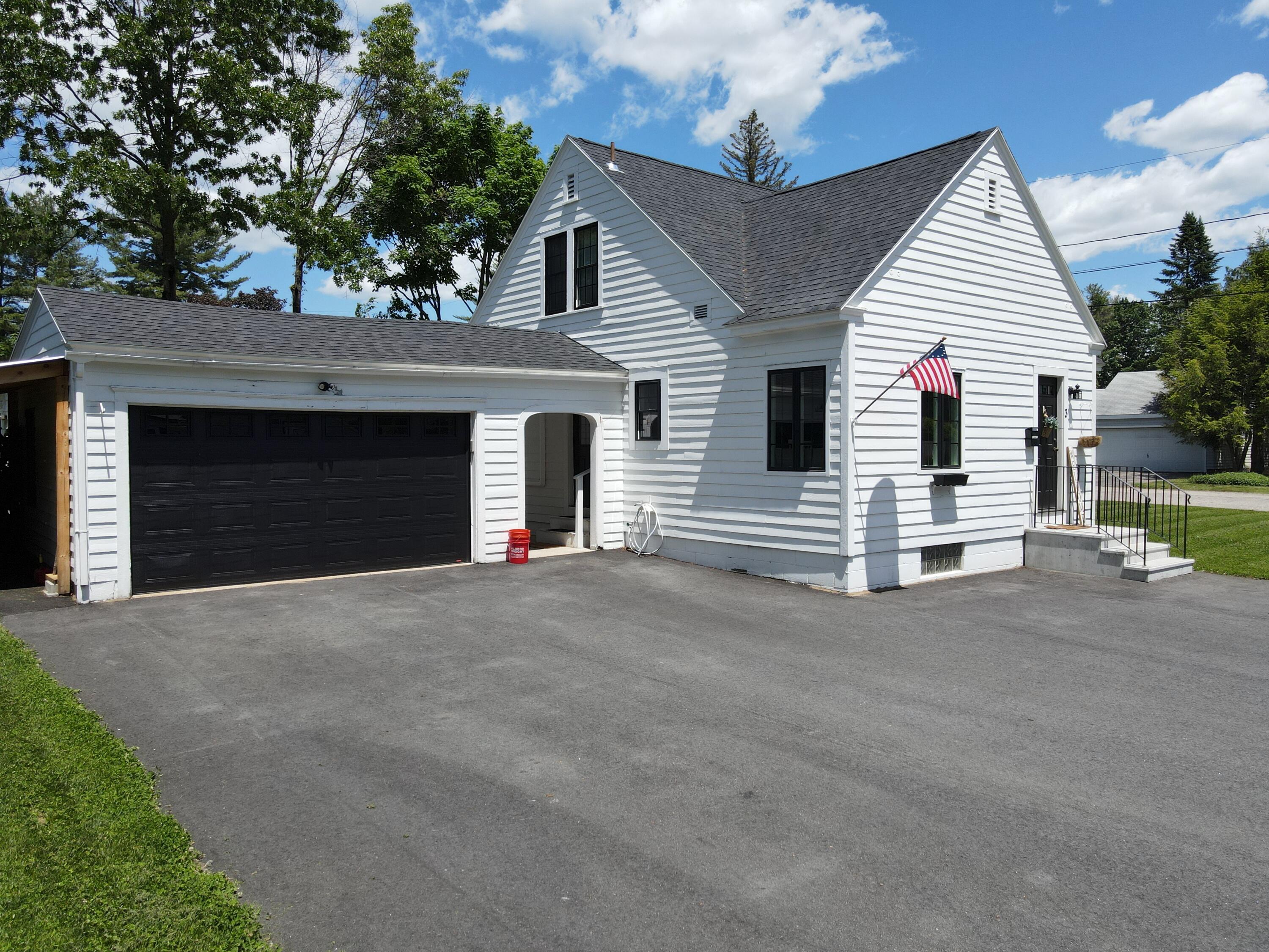 3 Leighton Avenue Springvale, ME 04083 - Photo 1 of 44 out14.jpg