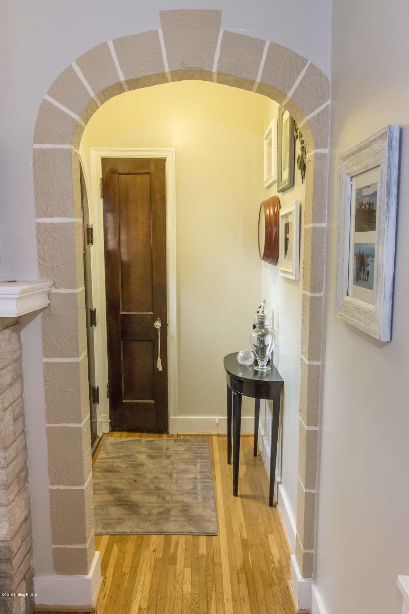 3828 Poplar Level Road Louisville, KY 40213 - Photo 8 of 35 P4