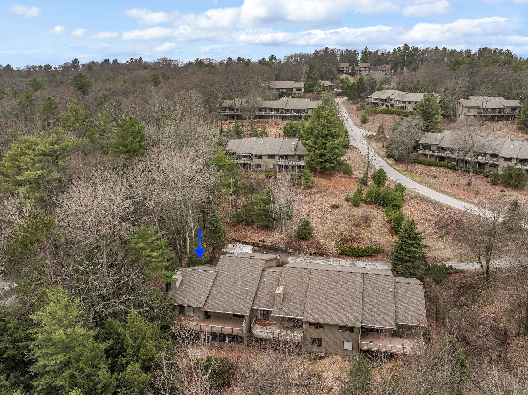 6179 Red Fox Run Traverse City, MI 49686 - Photo 6 of 41