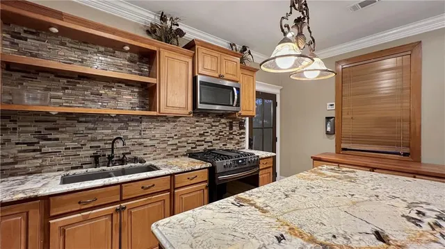 $2,800 | 4931 Arts Street, New Orleans, LA 70122