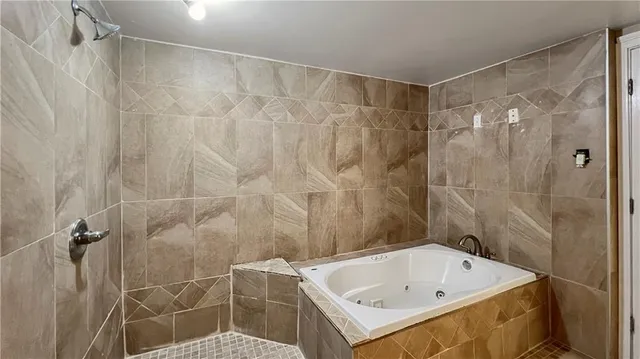 $2,800 | 4931 Arts Street, New Orleans, LA 70122